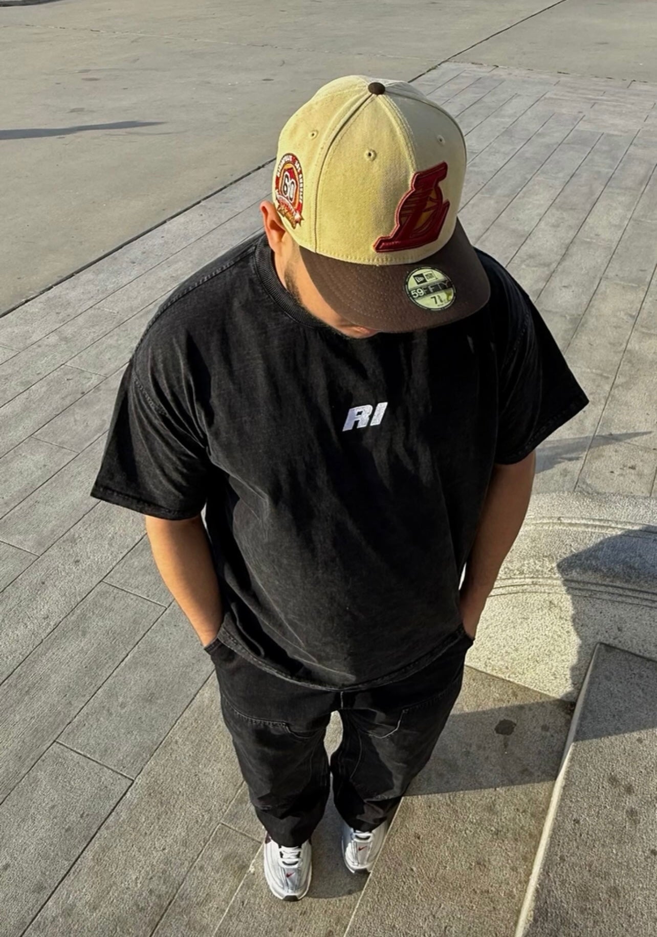 RI Oversized Washed Tee