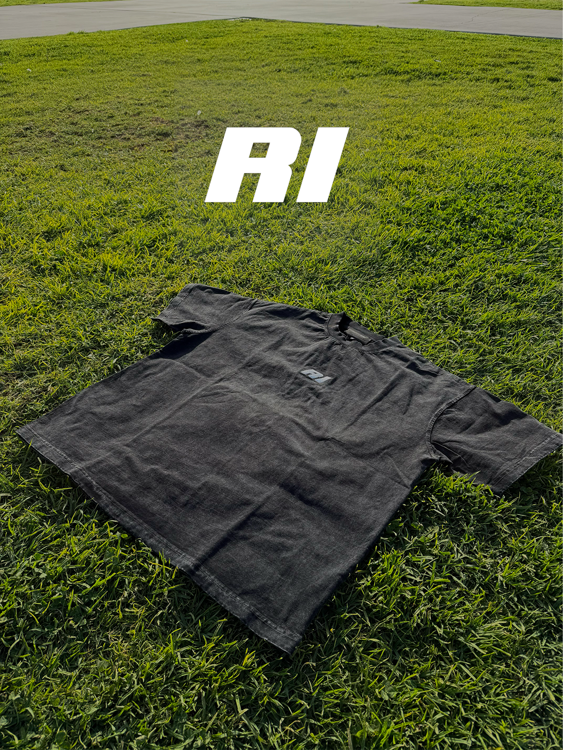 RI Oversized Washed Tee